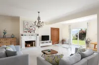 Villa Fantasia Isthmia