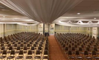 Crookston Inn & Convention Center
