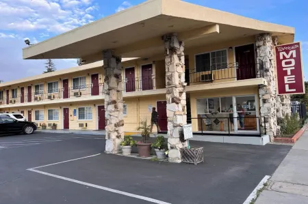 The Islander Motel Santa Cruz CA