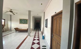 Hotel Candra Adigraha