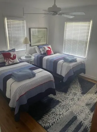 Huron Beach Cottage with Game Room Отели в г. Гурон Тауншип