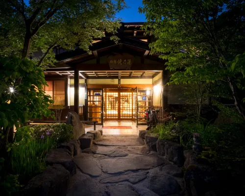 Yakinoyu Ryokan Okuhida Onsen Spectacular views โรงแรมใกล้สะพานทาชิโระ