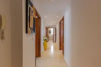 MAGNIFICENT APART. 3 BEDROOMS WITH SEA AND MOUNTAIN VIEWS, NEAR THE BEACH