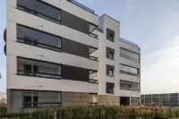 ShortStayPoland Marywilska (B137) Отели рядом с достопримечательностью «Multioutlet Sp. z o.o.»