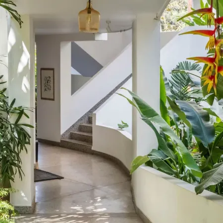 Stylish 2BR w Pool Near Candolim and Coco Beach