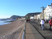 Charming listed cottage in Sidbury with pub & shop. 5 minute drive to Sidmouth.