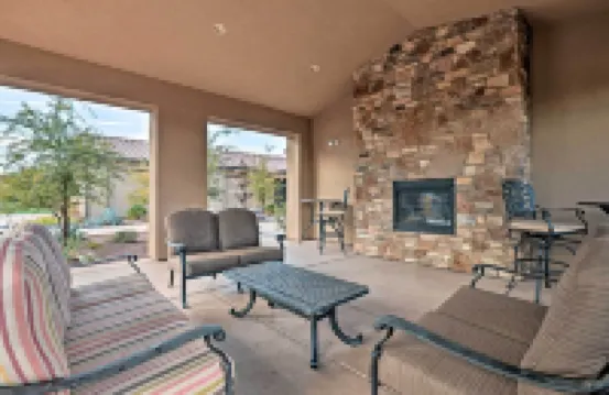 60| Luxurious Vacation Home w/Party Deck & Hot Tub!