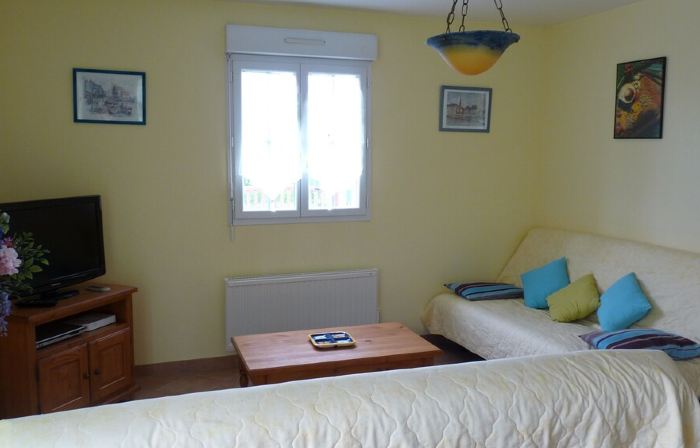 Brand new house with all mod cons, beaches/Casino/Hippodrome of Deauville nearby