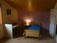 House with terrace, Avignon festival 12km away, Spirou park and wave island Hotels in Le Thor