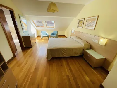 FIRST LINE BEACH, SPA, SWIMMING POOLS, TENNIS, PADDLE, SQUASH, GARDEN, CHILDREN'S PLAYGROUND.