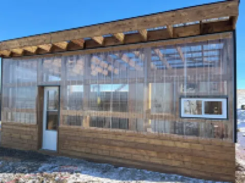 Hidden Haven Tiny House 2.0. Wide open spaces for humans and dogs! Hotels in Swift Current