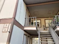 Spacious Condo with game room, office and large kitchen. 5 min. to Sunrise Mall!