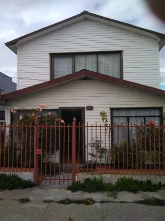 cheap accommodation, central, steps from the waterfront Отели в г. Магальянес