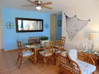Lovely Garden Beachfront Villa near of San Juan