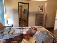 Motherlode Manor 3 ~ Home in the Wilderness City Hotels in 