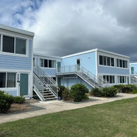 Gorgeous Oceanfront Condo on Sapphire Beach!