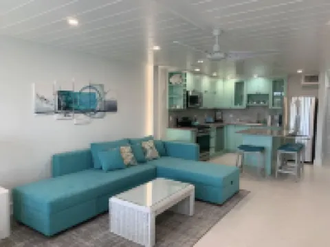 Gorgeous Oceanfront Condo on Sapphire Beach!