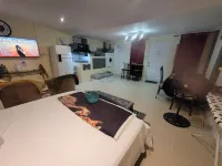 Comfort Suites Studio One Hotels in 