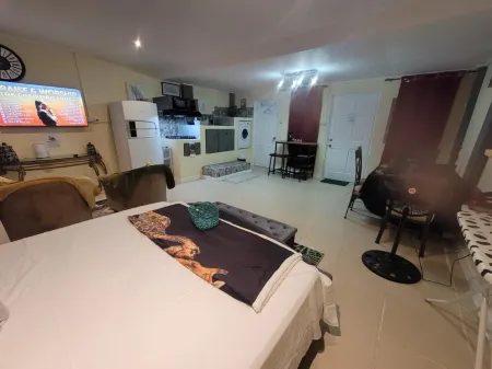 Comfort Suites Studio One