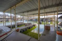 Condo with Indoor Pool and Hot Tub!