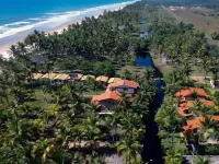 Family house on the beach 3/4 green area natural pool in the backyard