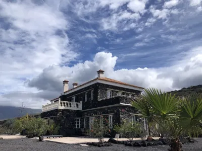 Villa Panorama, Apartment Taburiente Hotels near Casa Museo del Vino Las Manchas