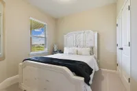 Minutes from LSU, SU, & Downtown Baton Rouge!