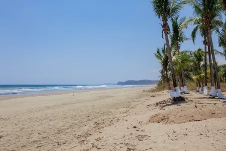 BRAND NEW!! OCEAN FRONT, Casa Del Mar!! Playa Coyote! Отели в г. Нандаюре