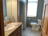 Ocean Front Vacation Home فنادق في 