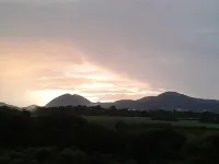 Apartment "ARBRE VOYAGEUR", swimming pool, mountain view Hotel a Petit-Bourg