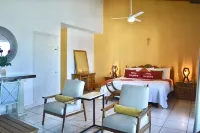 Beachfront Villa Casa Mar de Grecia 2 โรงแรมใน