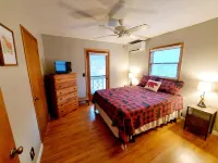 Highlands/Lake Glenville Area-Hot Tub-Mtn Stream-WIFI-Seclusion