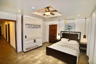 Charming & Spacious 2 Bedroom Villa Near Ocean-Seashore Villa Hotels in 