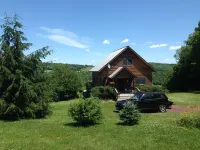 Majestic Farmland A-Frame with Sweeping Views Hotels in Delaware