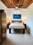 Royal Palm @ Palm Life Belize: Upscale condo overlooking the Caribbean Sea!