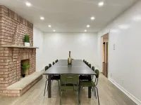 Vibrant City Retreat Hotels in Thornhill