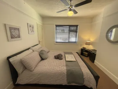 Delightful 2 bed detached home with secure parking