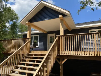 New Large Bruce Peninsula Cottage Hotels near Emmett Lake Day Use Area