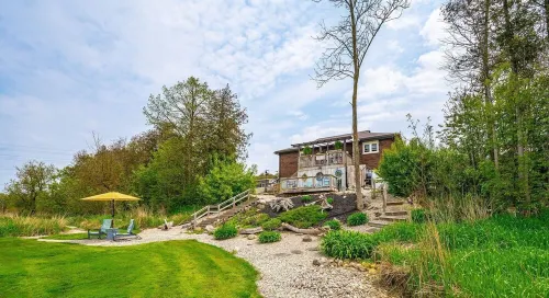 Beautiful Bungalow on Grand River in Fergus.