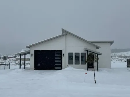 Come enjoy our"beautiful new modern guest house" with a view to the ski mountain