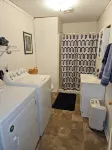 REDUCED PRICE CLEAN! Salty Marsh Lodge Fishing and Hunting Getaway Newly Updated