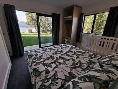 ~ the hunting huts~ a fresh take on the kiwi bach, perfect for 2 - 12 guests! Hotels in Lake Tarawera