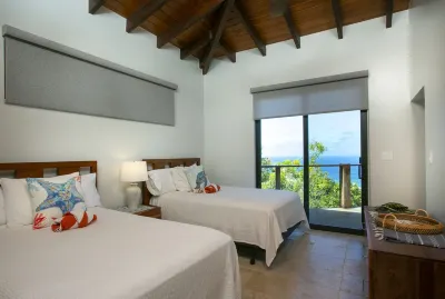 Eureka Villa! Stunning Views in Paradise! 3BR, 3.5BA Các khách sạn ở 
