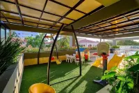 Stylish & Cozy 1 bed at 1 Min Walk to the Beach with Pool-Gym -Condo Apartment