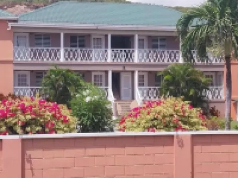 Beautiful island getaway, close proximity to popular beaches and historic site B 紐卡斯爾酒店
