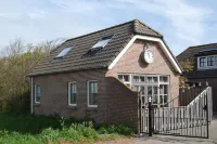 Detached holiday home in Westkapelle for 4 people. Westkapelle附近的飯店