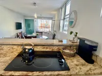 Bright and Sunny 2-bedroom apartment with free parking in the heart of Condado.