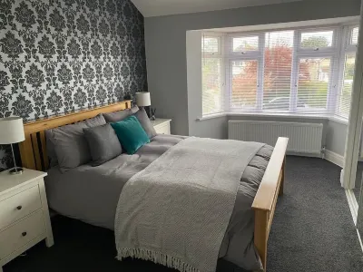 Beautiful home in Birdham, minutes to the beach Hotels near Nunnington Farm Camping site West Wittering. PO20 8LZ