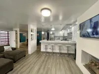 Casa Marina, Large private parking, comfortable and spacious, close to the beach and everything.