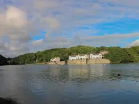 Curlew Hotels in Angle